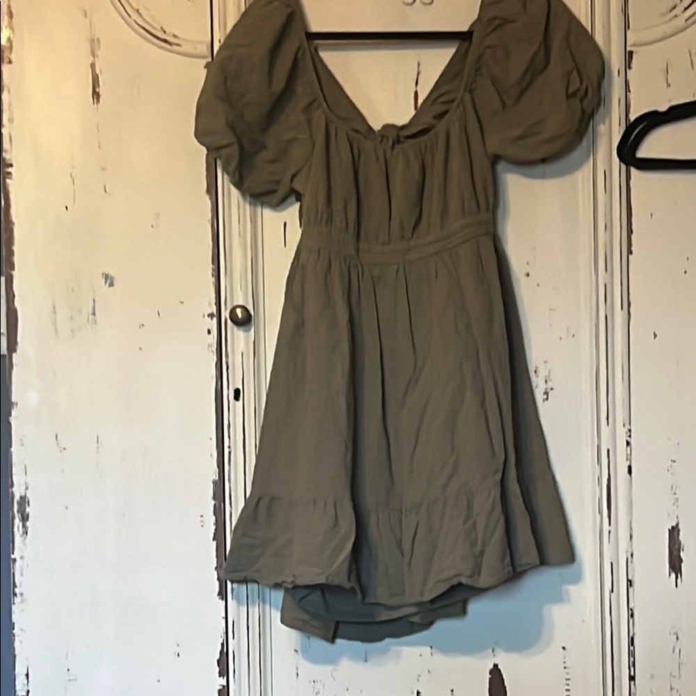Stylish Green Puff Sleeve Dress